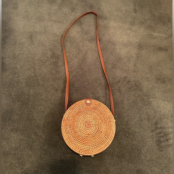 Round Rattan Bag - Picture 2 of 4